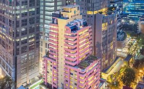 เดอะ ควอเตอร์ ศาลาแดง บาย ยูเอชจี